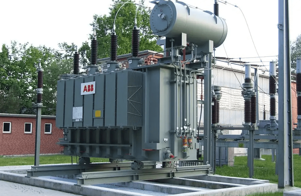 Фастів передав силові трансформатори Новопокровській громаді на Харківщині