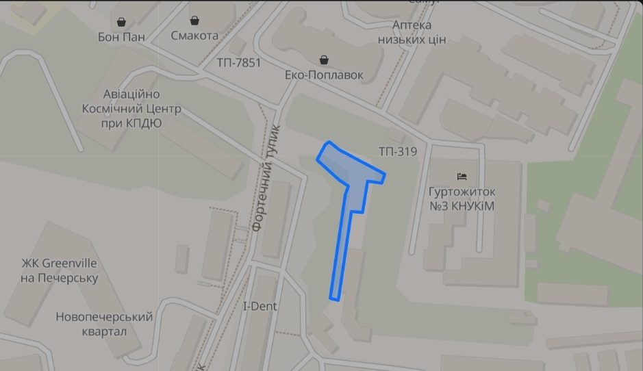 “Зелена зона розбрату”: забудовник судиться з міськрадою через землю біля Київської фортеці “Зелена зона розбрату”: забудовник судиться з міськрадою через землю біля Київської фортеці