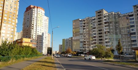 У Києві частково обмежать рух транспорту на вулиці Лаврухіна (схема)