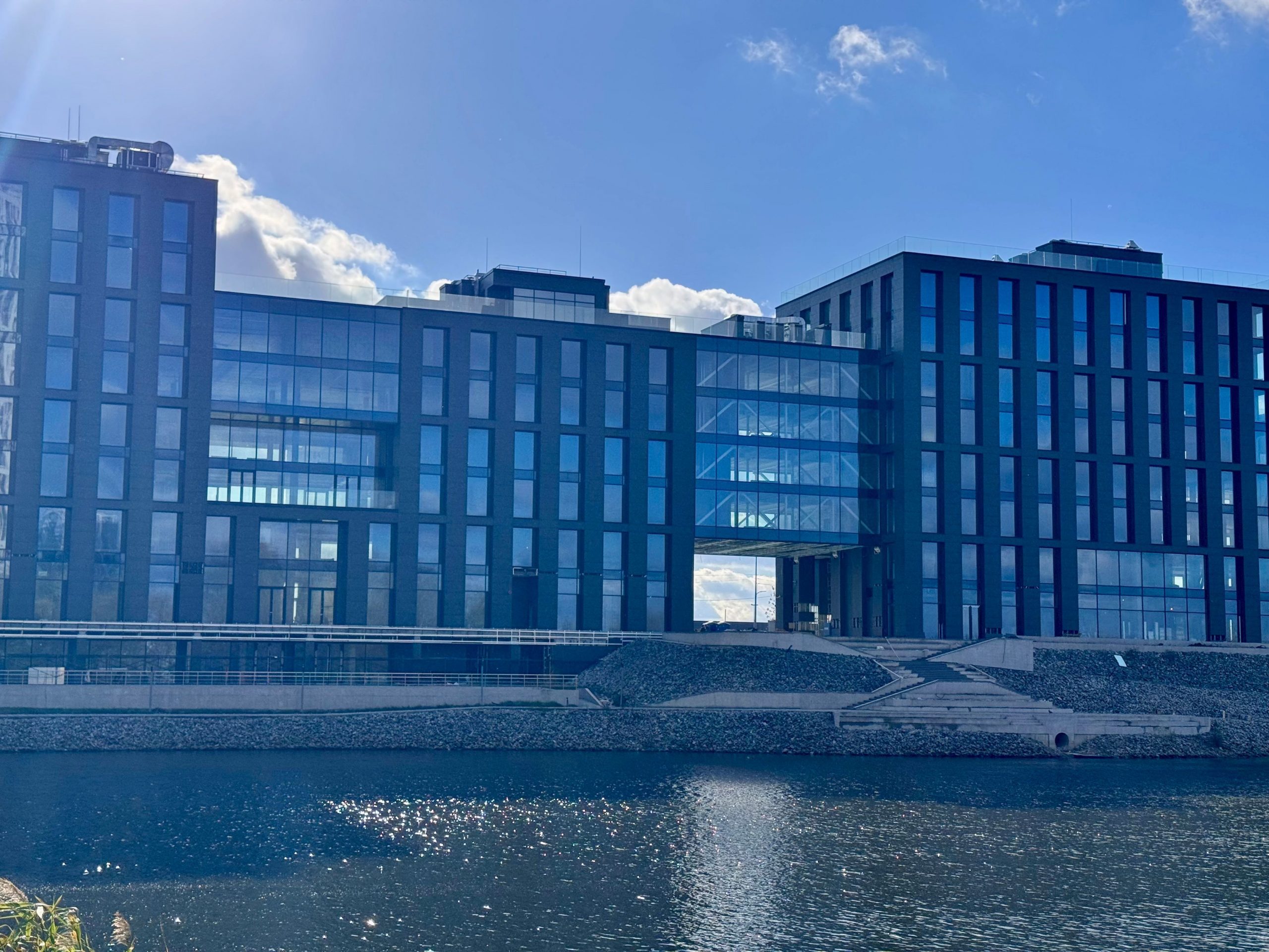 Де на Лівому березі Києва зробити атмосферні світлини