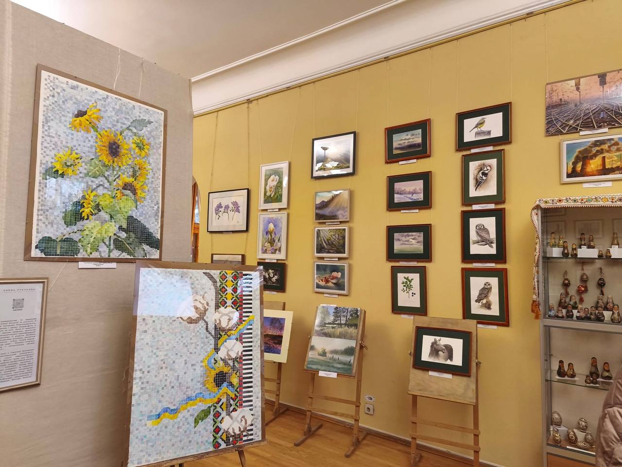 У Ворзелі відкрили персональну виставку “Контрасти”