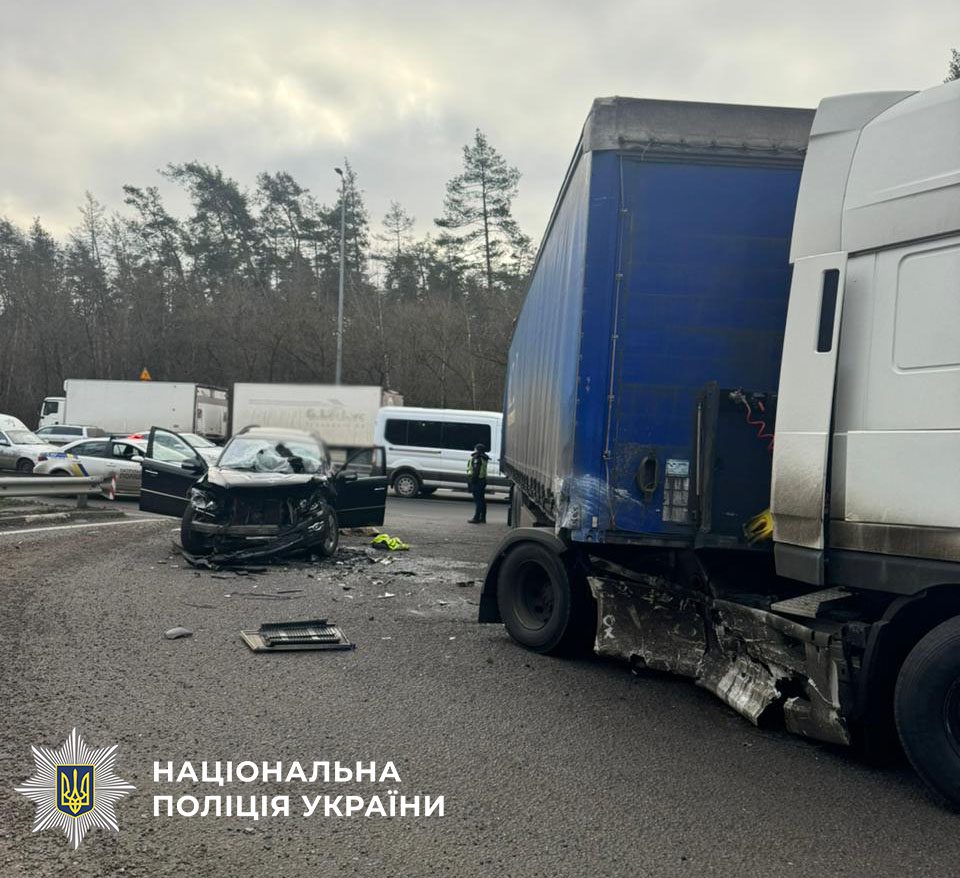 У ДТП на Берестейському шосе загинув 16-річний хлопець (фото)