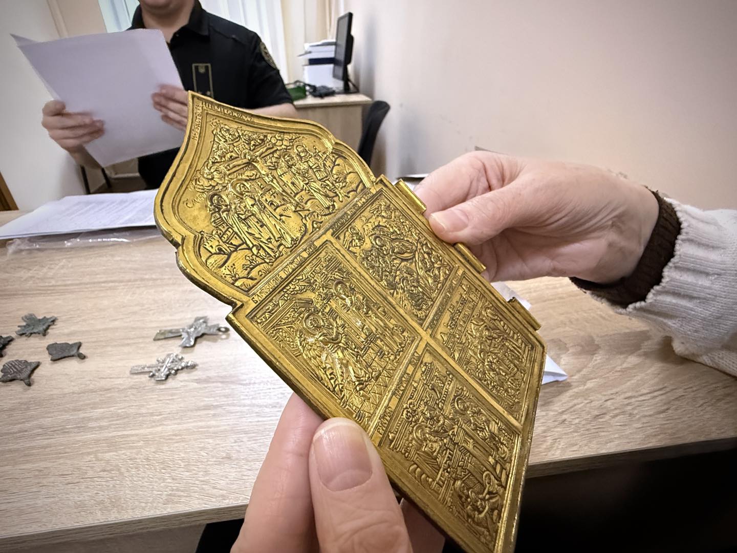 Київська митниця передала 13 культурних цінностей до музеїв Києва, Черкащини та Кіровоградщини (фото)