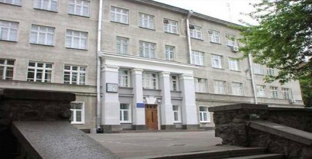 В школі на Прорізній за 2,5 млн гривень облаштують прибудинкову територію