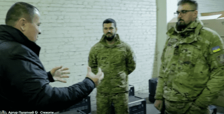 “Українська команда” передала партію зарядних станцій 81 бригаді ДШВ, - Палатний