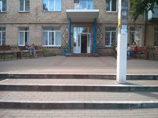 У Бучі розпочали ремонт консультативно-діагностичного центру по вулиці Польовій