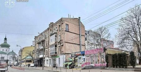 Двом киянам повідомили про підозру за фактом самовільного зайняття земділянки на Подолі