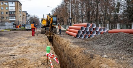 На вулиці Енергетиків у Бучі розпочали масштабні роботи з водовідведення