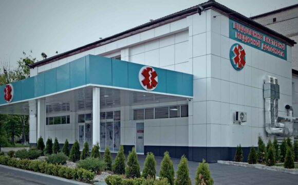 За вивезення сміття з Броварської районної лікарні заплатять 1 млн гривень