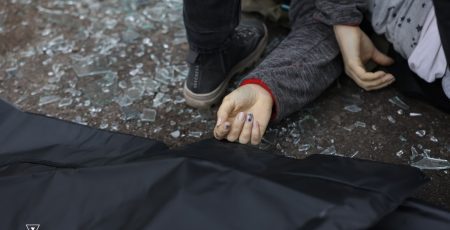 4 людини загинули, 40 постраждало через ракетний удар по Дніпру (фото, відео)