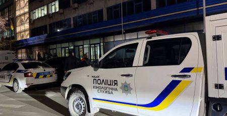 Поліцейські затримали киянина, який продавав боєприпаси "на сувеніри" та був причетний до вибуху на "Укрпошті" (фото)