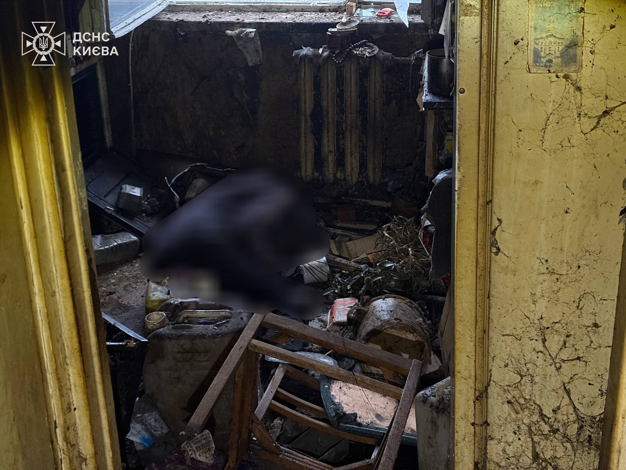 На Оболоні при пожежі у багатоповерхівці загинув чоловік На Оболоні при пожежі у багатоповерхівці загинув чоловік