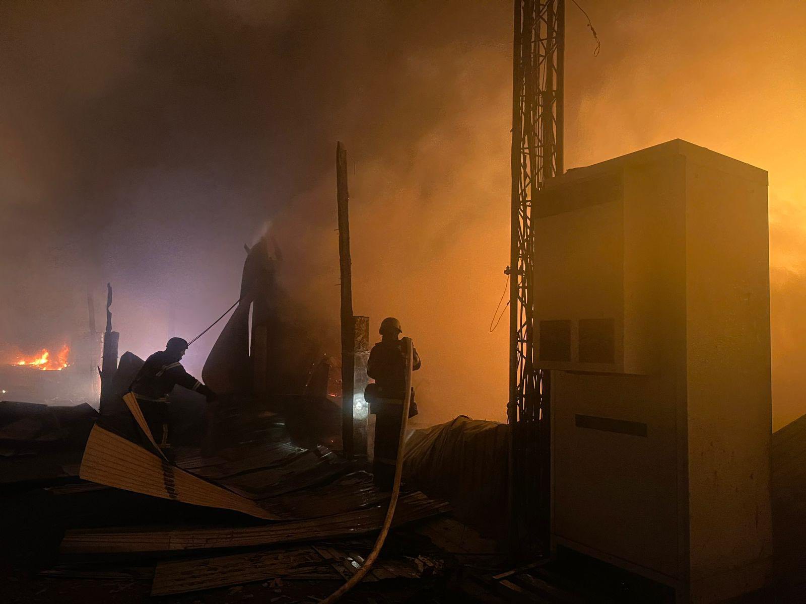 Атака на Київщину: пошкодження зафіксовано в чотирьох районах, є постраждалі