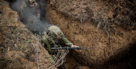 Генштаб: на фронті 193 боєзіткнення, ворог провів 50 атак на Покровському напрямку