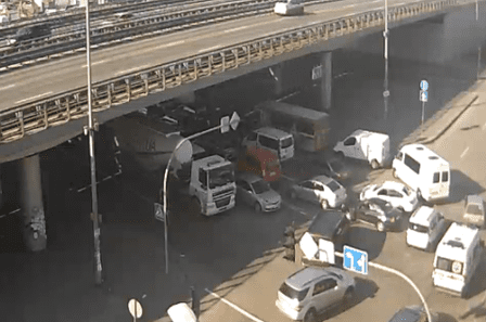 Вихідними на деякий час перекриють рух на розі проспекту Науки й Столичного шосе (схема)