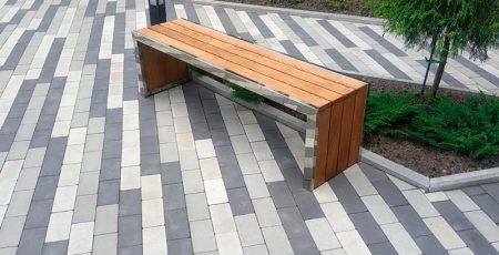 Гатне вкладе півмільйона гривень в 19 нових вуличних лавок