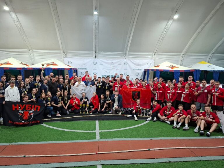 У Білогородці відбувся чемпіонат України з перетягування канату У Білогородці відбувся чемпіонат України з перетягування канату