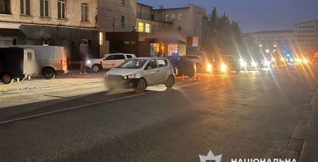 На Обухівщині автомобіль збив 8-річного хлопчика