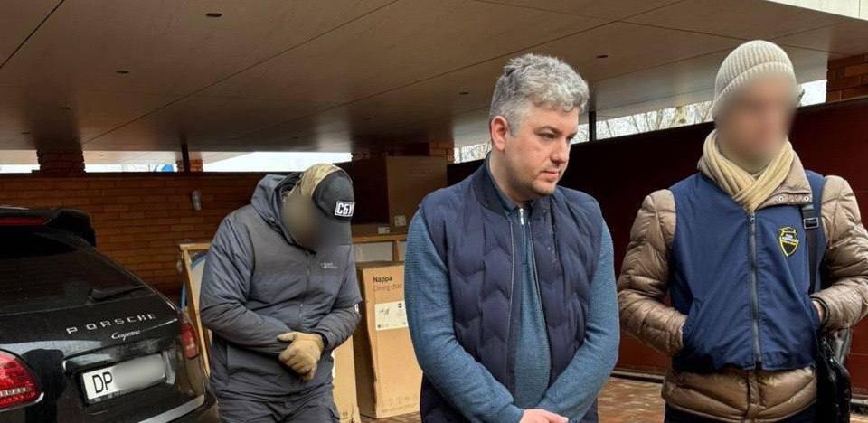 У Києві викрили адвоката, який вимагав у підприємців 100 тисяч доларів за «вирішення» податкових питань