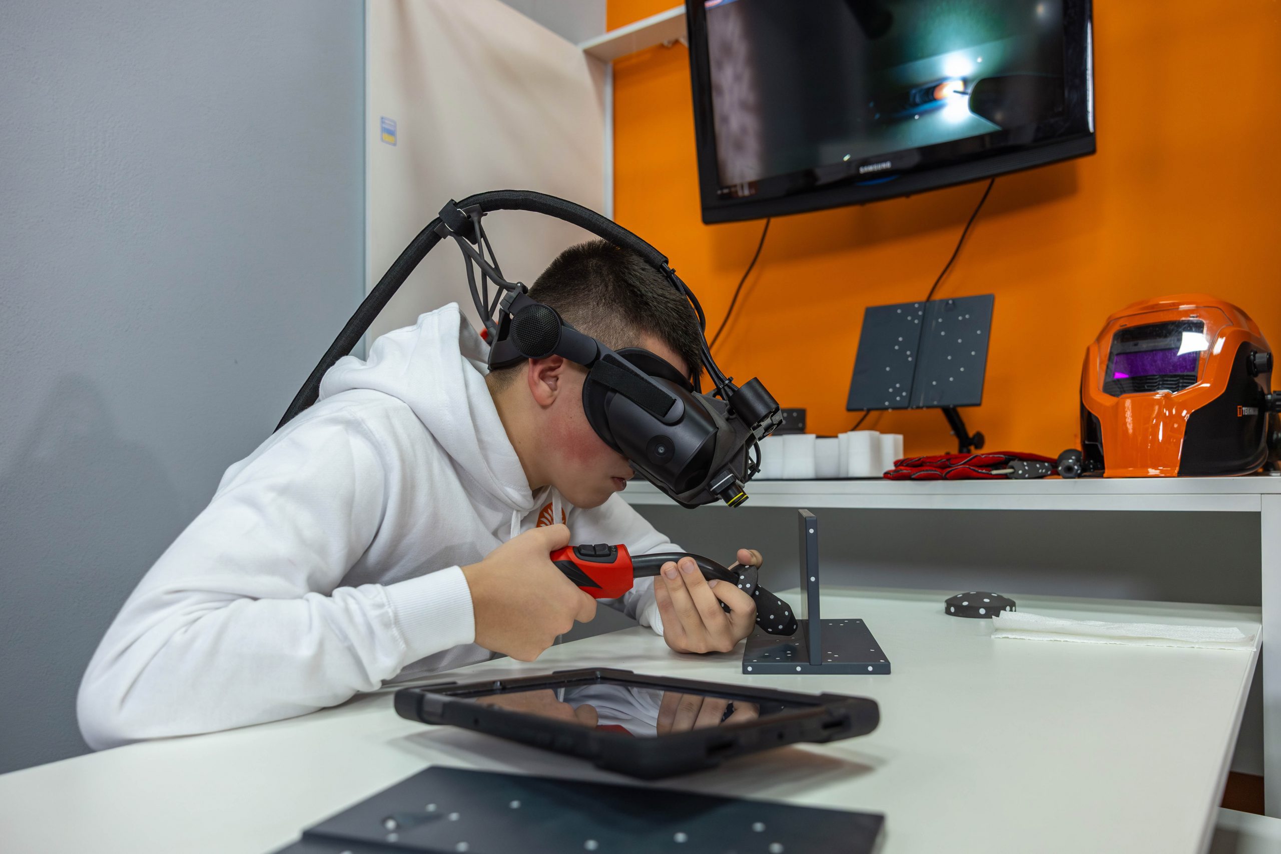 У Броварах за підтримки Швейцарії відкрили сучасний профорієнтаційний хаб для молоді