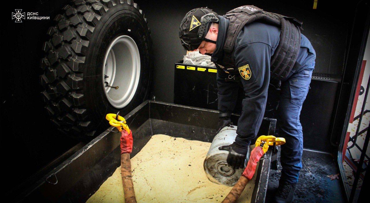 У Богуславській громаді в лісі знайшли уламки БПЛА “Герань-2” з бойовою частиною