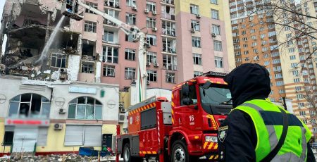 Внаслідок атаки ворога частина столиці без опалення, є екстрені відключення світла