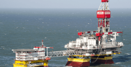 Дрони СБУ вперше уразили нафтовидобувну платформу в Каспійському морі - медіа