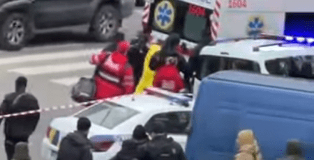 У Дніпрі чоловік поранив двох військовослужбовців ТЦК під час заходів оповіщення (відео)