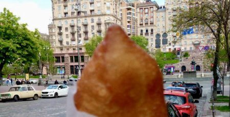 «Київська перепічка» подорожчала до 55 грн: ціна зросла майже вдвічі за час війни