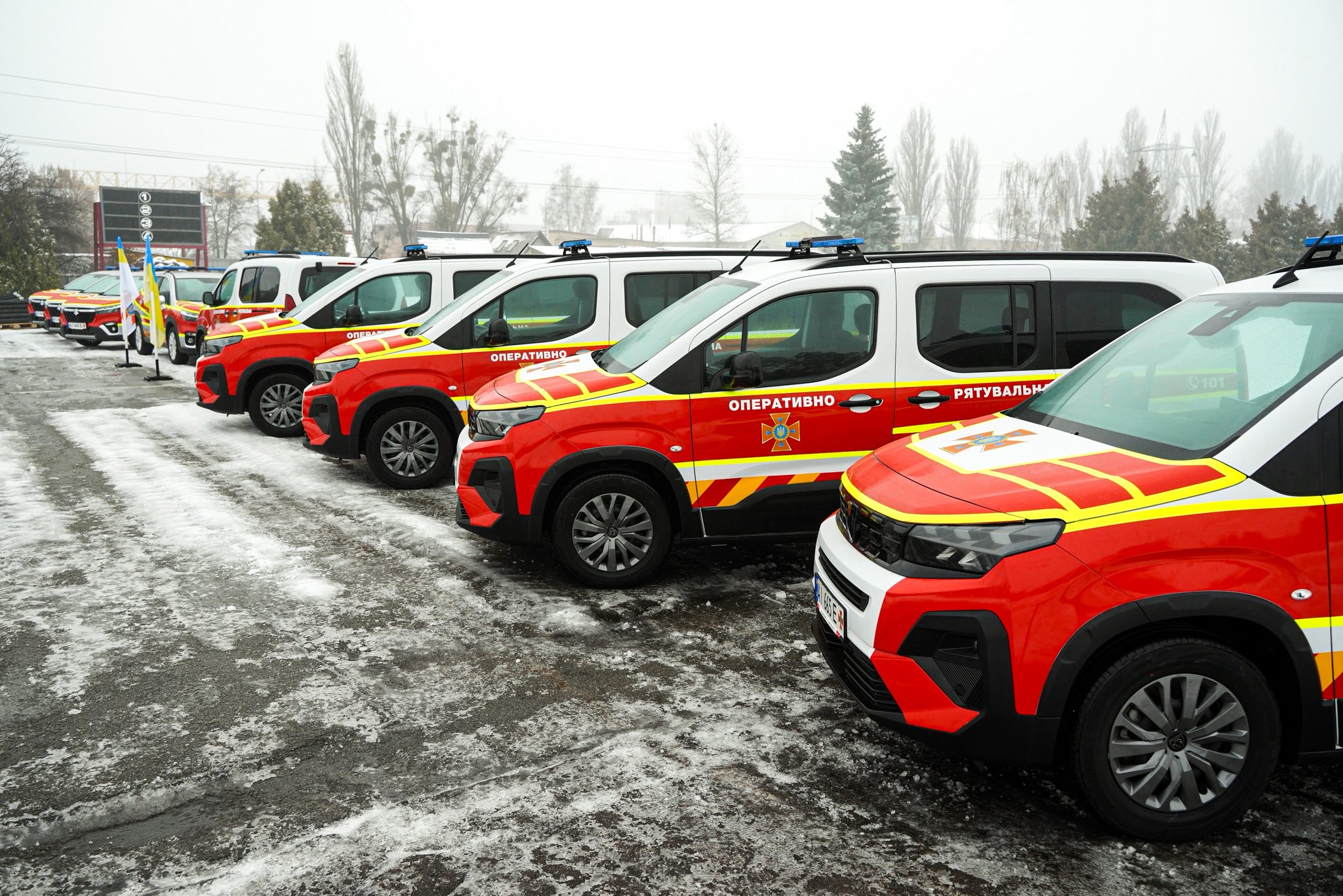 Микола Калашник: Нові спецавтомобілі та обладнання отримали підрозділи ДСНС у громадах Київщини