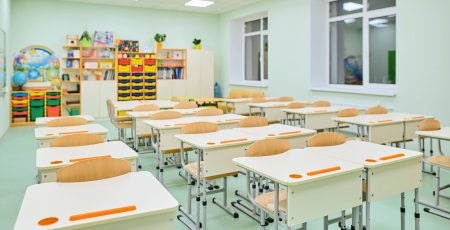 Микола Калашник перевірив хід будівництва та облаштування чотирьох освітніх закладів у Бучанському районі