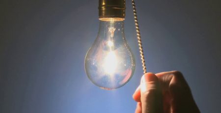 У Яготині через перевантаження мереж і обстріли тривають аварійні відключення світла