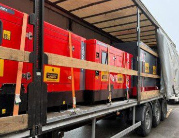 Варшава передала Києву 90 генераторів