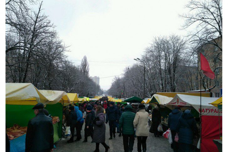 У Києві через негоду скасували продуктові ярмарки