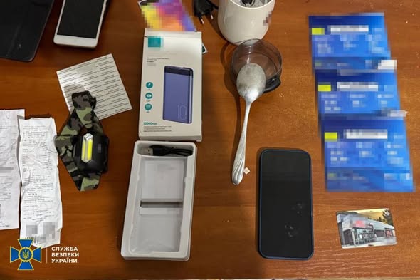 Правоохоронці затримали по «гарячих слідах» агентку рф, яка підірвала авто військового в Оболонському районі