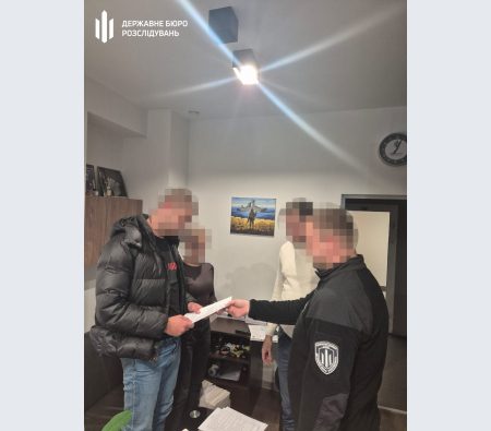 У Києві судитимуть двох правоохоронців, обвинувачених у побитті чоловіка біля Голосіївського ТЦК quuiqhhidzzierhab