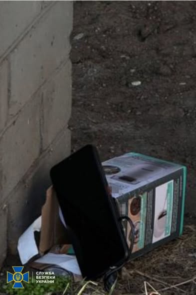 Правоохоронці затримали 24-річну безробітну, яка на завдання спецслужб рф підірвала авто військового в Оболонському районі Правоохоронці затримали по «гарячих слідах» агентку рф, яка підірвала авто військового в Оболонському районі