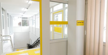 В університеті ім. Грінченка створили укриття адаптоване для людей з інвалідністю та маломобільних груп (фото)