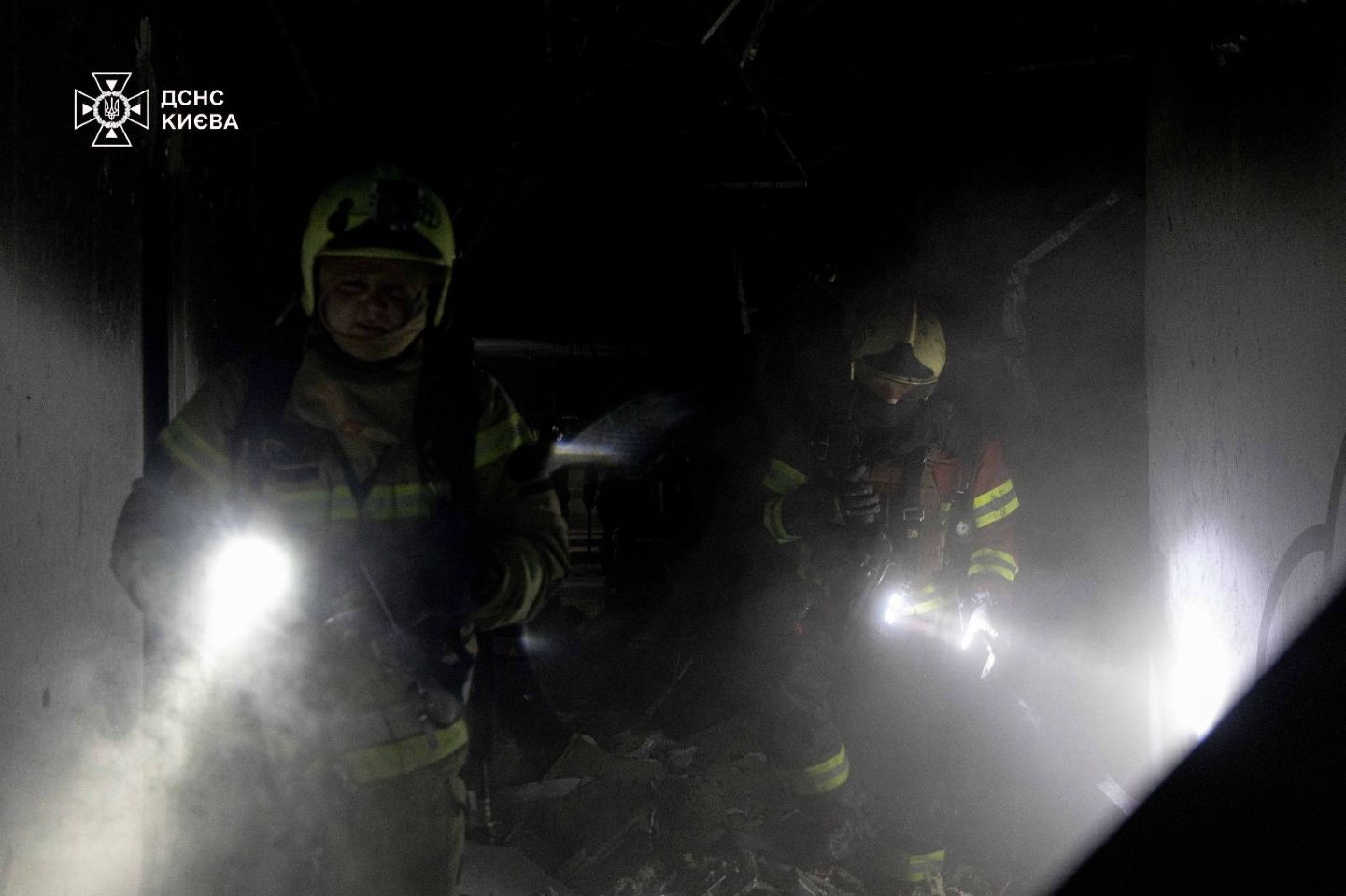 Через влучання БпЛА у приватну клініку на Оболоні загинув чоловік, щонайменше ще три особи постраждали