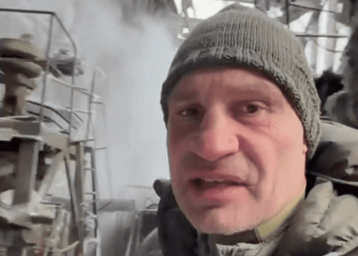 Кличко доручив забезпечити гарячим харчуванням літніх та маломобільних людей