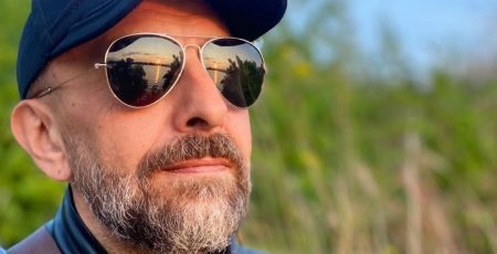 Помер відомий журналіст Денис Безлюдько