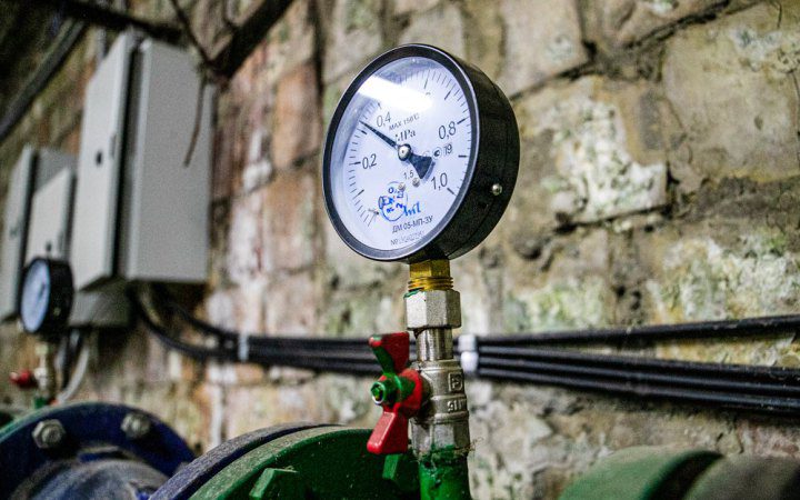 Опалення відновили у понад 1000 столичних будинках, медзаклади обігрівають мобільні котельні