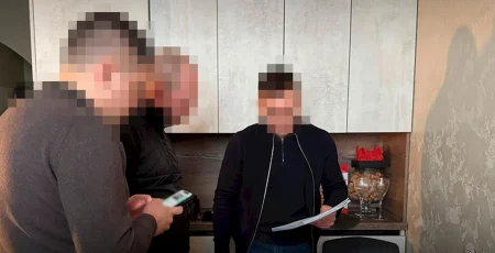 НАБУ і САП викрили ексочільника Держприкордонслужби на корупційній схемі з переправленням цигарок до ЄС