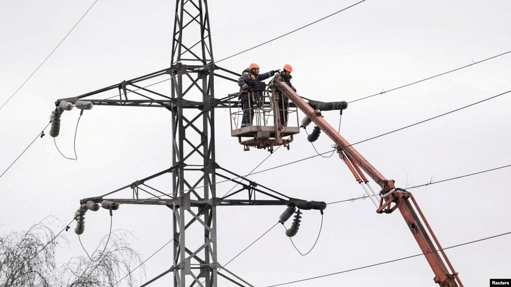 У Славутичі електропостачання залишається обмеженим і нестабільним, – Фомічев