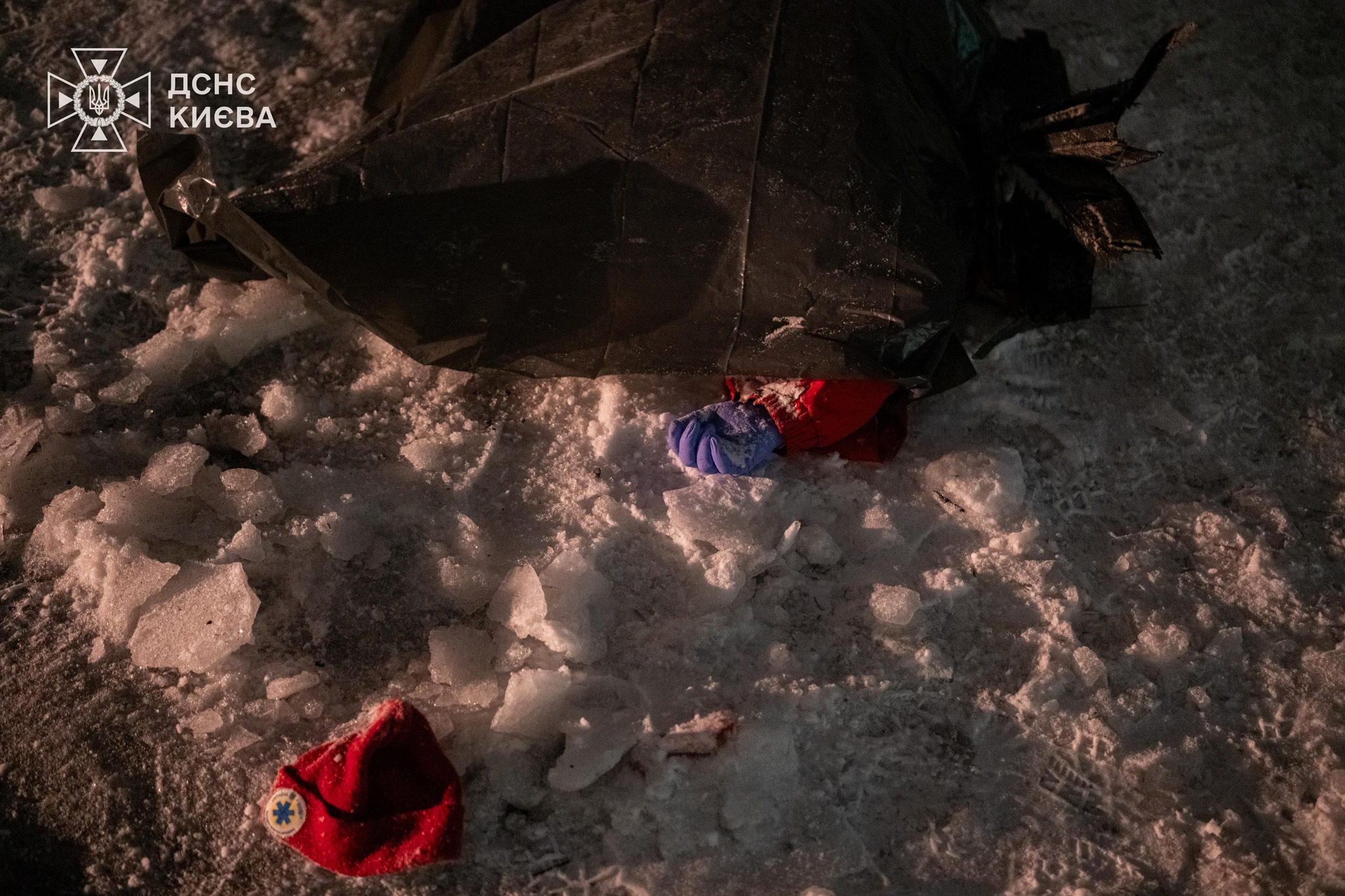 Удар рф по столиці: 4 загиблих та 24 поранених (фото, відео) Удар рф по столиці: 4 загиблих та 24 поранених (фото, відео)