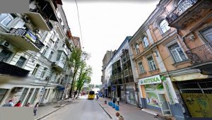 На Софіївській у Києві тимчасово призупинено рух тролейбусів і автомобільного транспорту