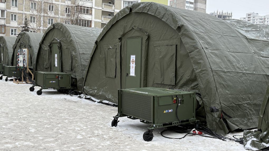 Мінекономіки закликало торговельні мережі організувати цілодобову роботу супермаркетів на Троєщині