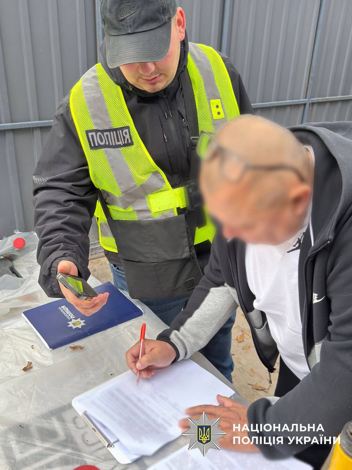 “Золота олива” і “кабельна імітація”: Нацполіція розслідує чергові “розпили” в “Київському метрополітені”