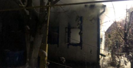 На Обухівщині під час пожежі в житловому будинку загинув чоловік, ще одна жінка постраждала