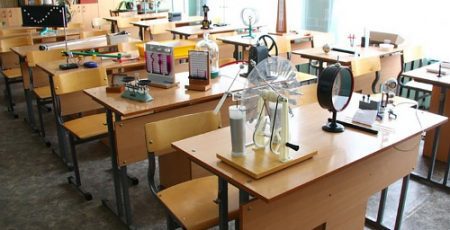 Під Києвом за 1 млн гривень відремонтують шкільний кабінет фізики